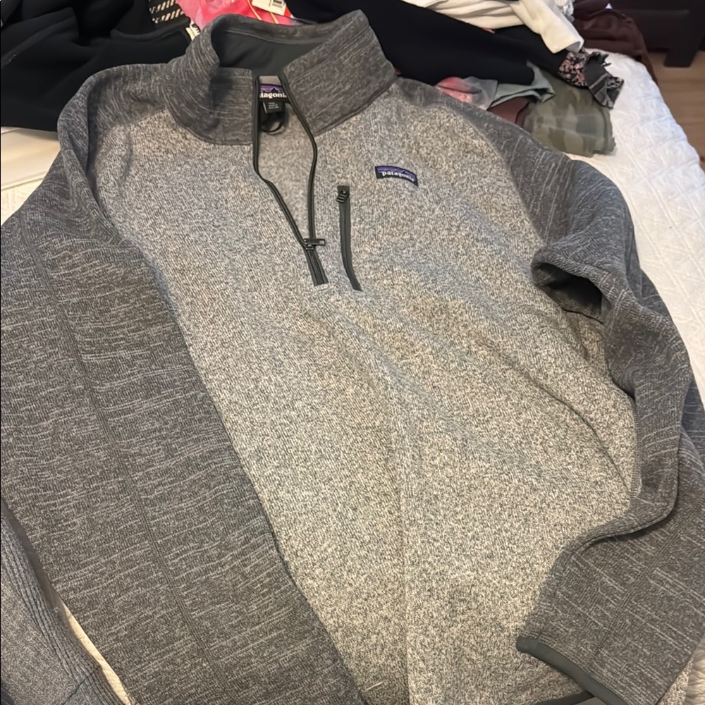 Patagonia Men's Zip-Up Sweater in Heather Gray